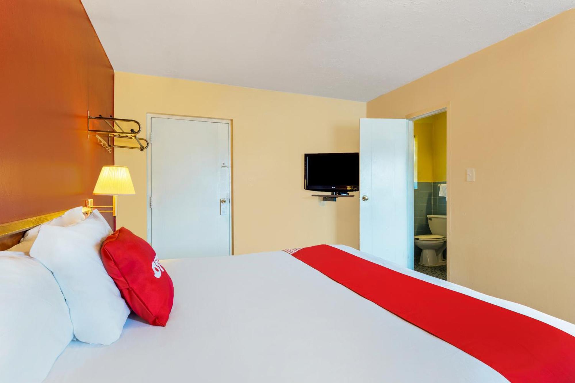Oyo Hotel North Lima Oh - Boardman Esterno foto